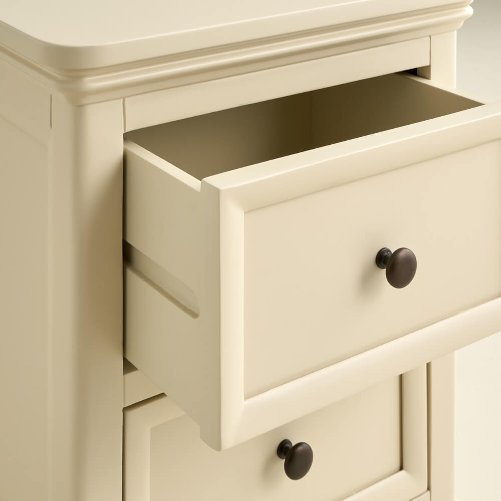 Bordeaux Bedside Chest